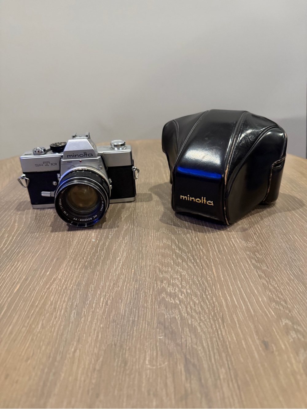 Vintage 35mm Film Camera - Black & Silver Finish